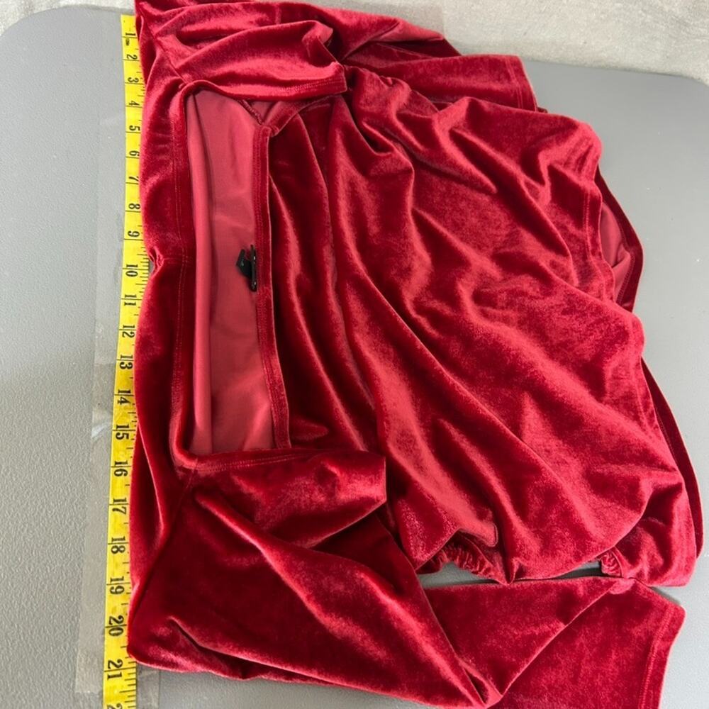 Torrid Womens Red Velvet Shirred Front Top Size 2X Stretch Vampy Sexy Holidays - Picture 7 of 9